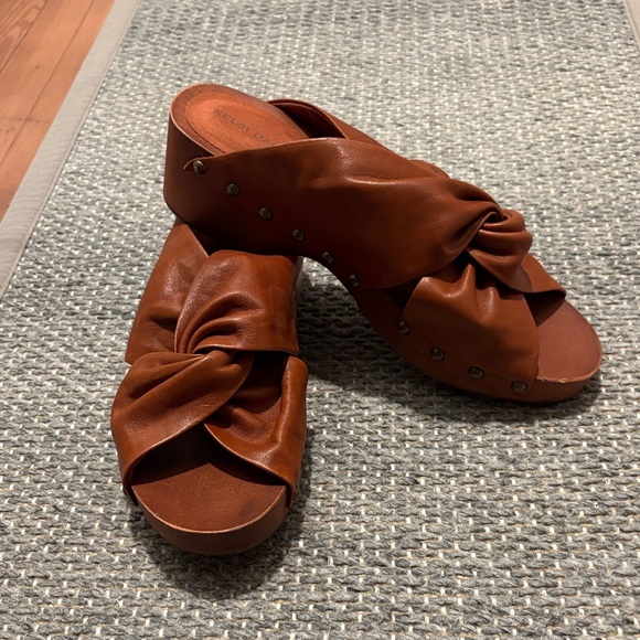 Clogs Size 10 - Picture 1 of 8